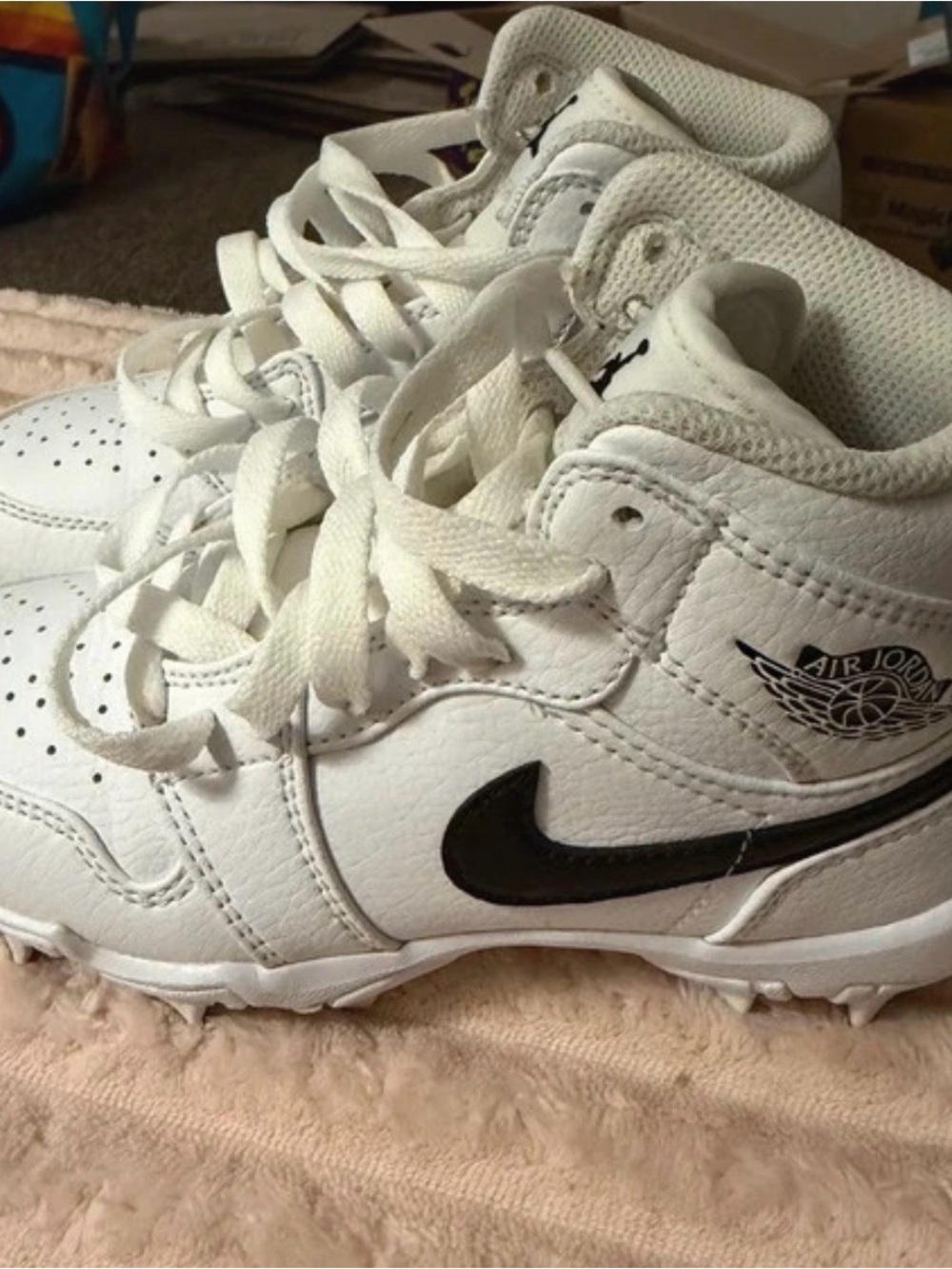 13C white and black kids nike Jordan football cleats